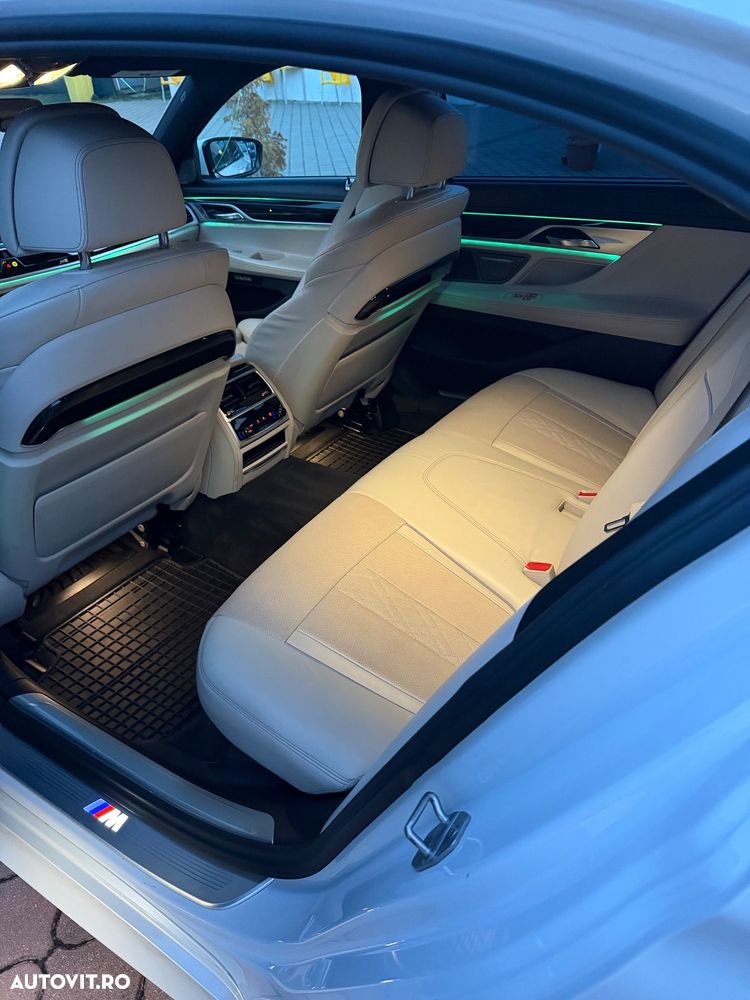 BMW Seria 7 740i - 5