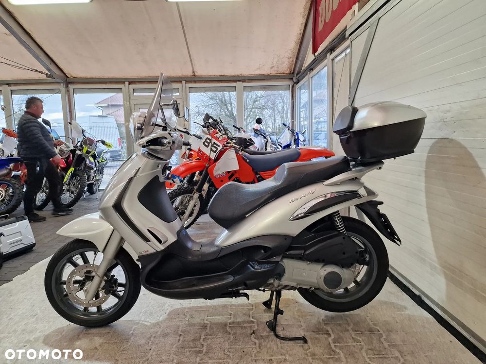 Piaggio Beverly - 22