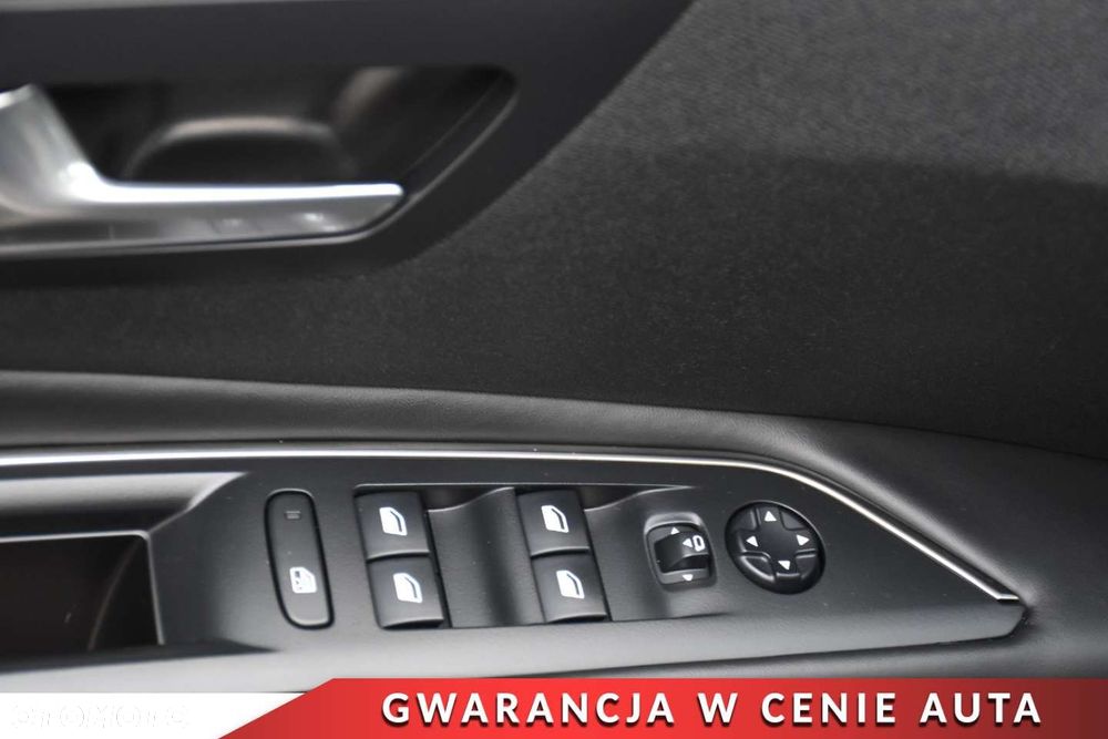 Peugeot 3008 1.6 BlueHDi Allure S&S - 16