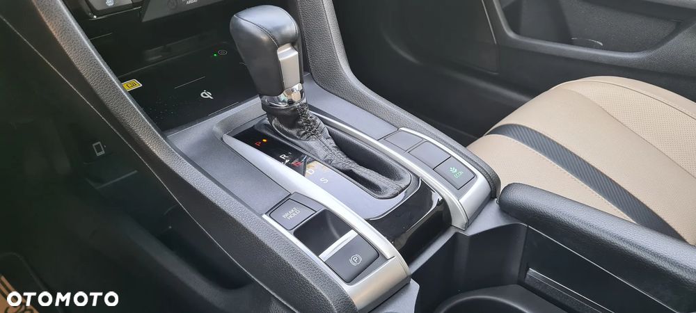 Honda Civic 1.5 i-VTEC Turbo CVT Sport Plus - 29