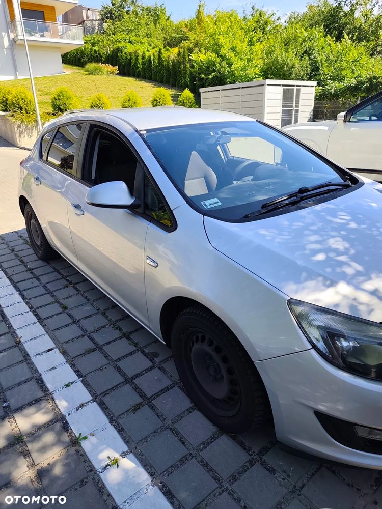 Opel Astra - 2