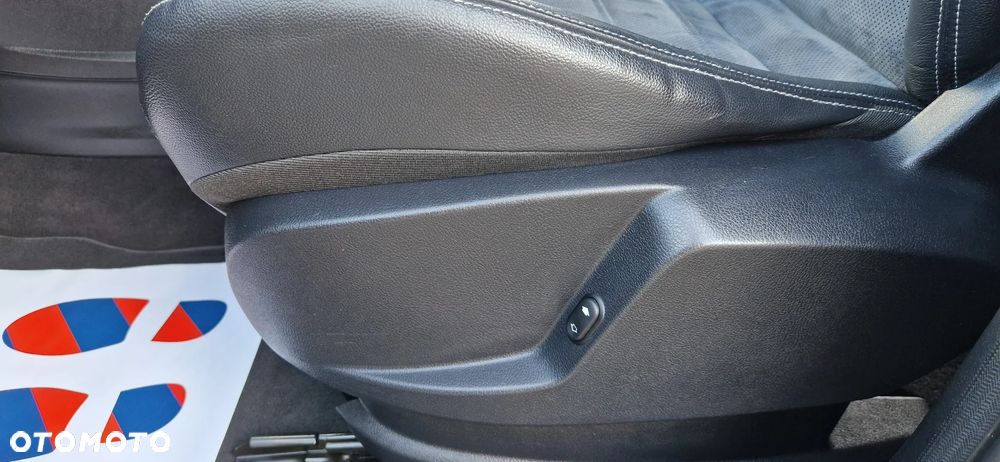 Ford S-Max - 17