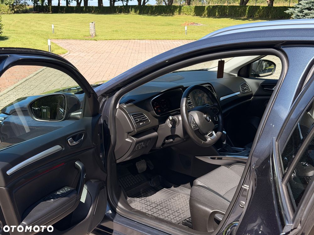 Renault Megane 1.3 TCe FAP Techno EDC - 6