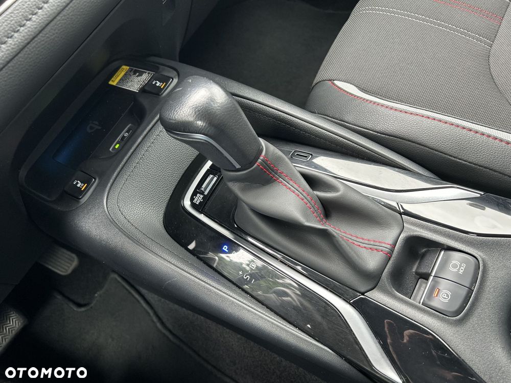 Toyota Corolla 2.0 Hybrid GR Sport - 18
