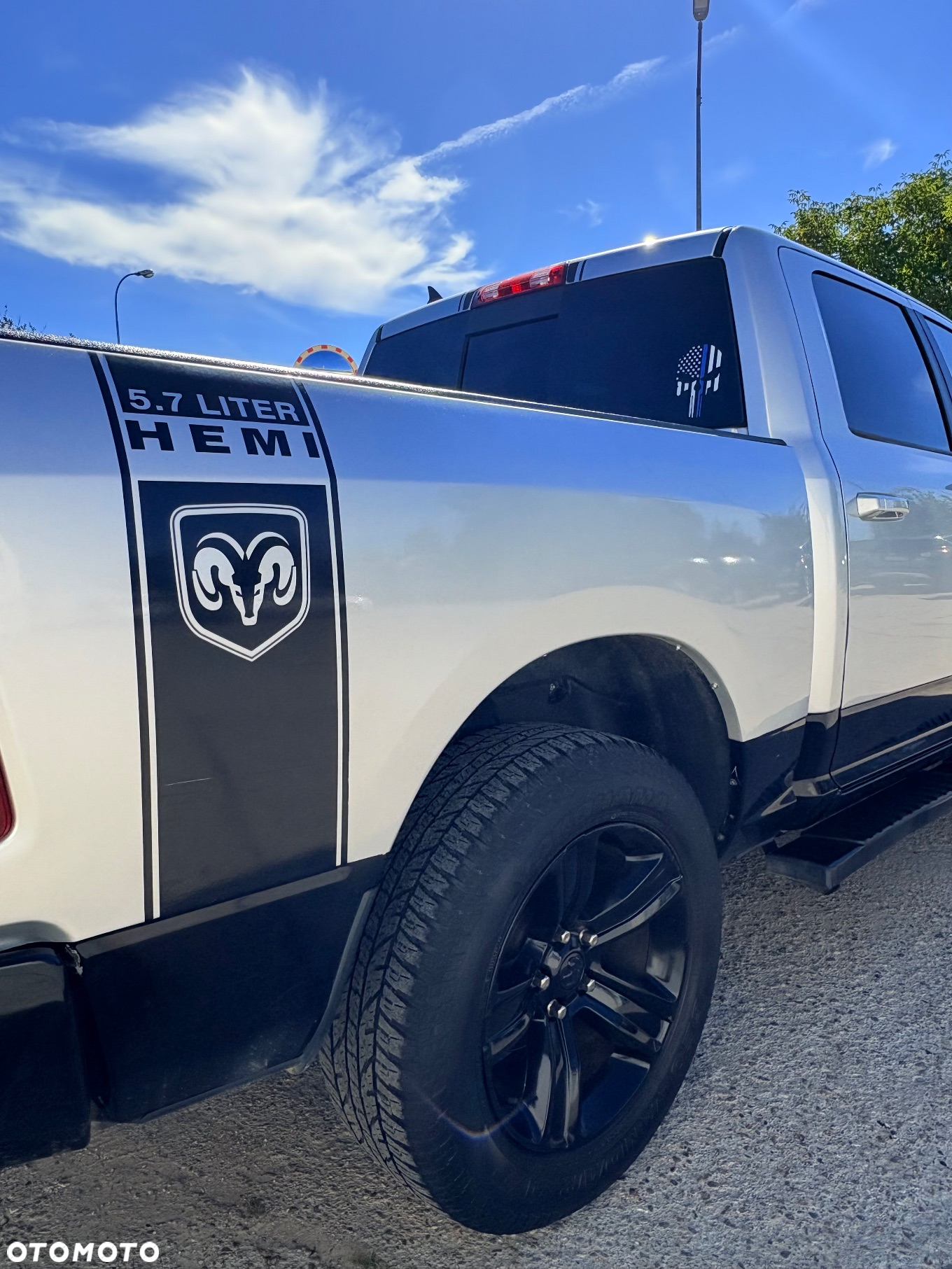 Dodge RAM 1500 5.7 4x4 - 6