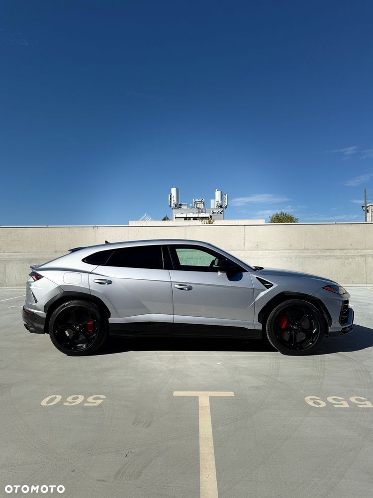 Lamborghini Urus Standard - 14