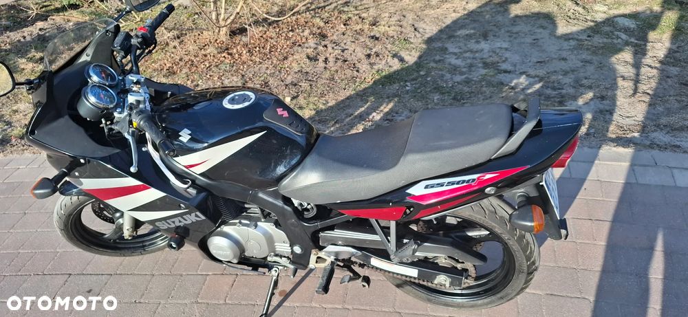 Suzuki GS - 3