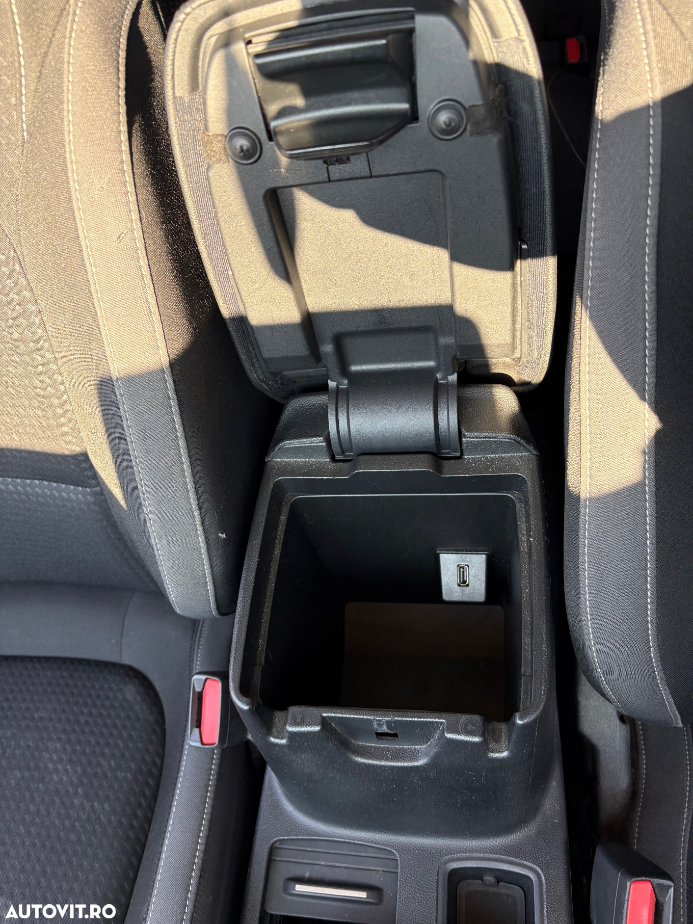Ford Focus 1.5 EcoBlue Start-Stopp-System TITANIUM - 15