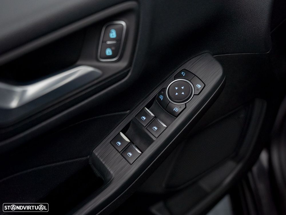 Ford Kuga 2.5 PHEV ST-Line X - 19