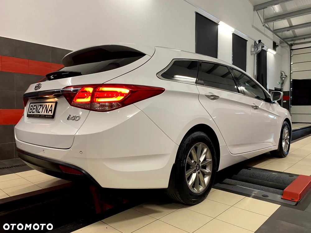 Hyundai i40 Kombi blue 1.6 Space - 10