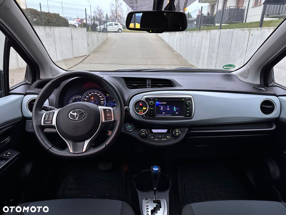 Toyota Yaris - 11