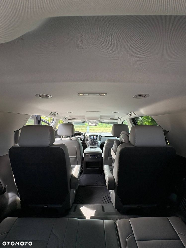 Chevrolet Tahoe - 3