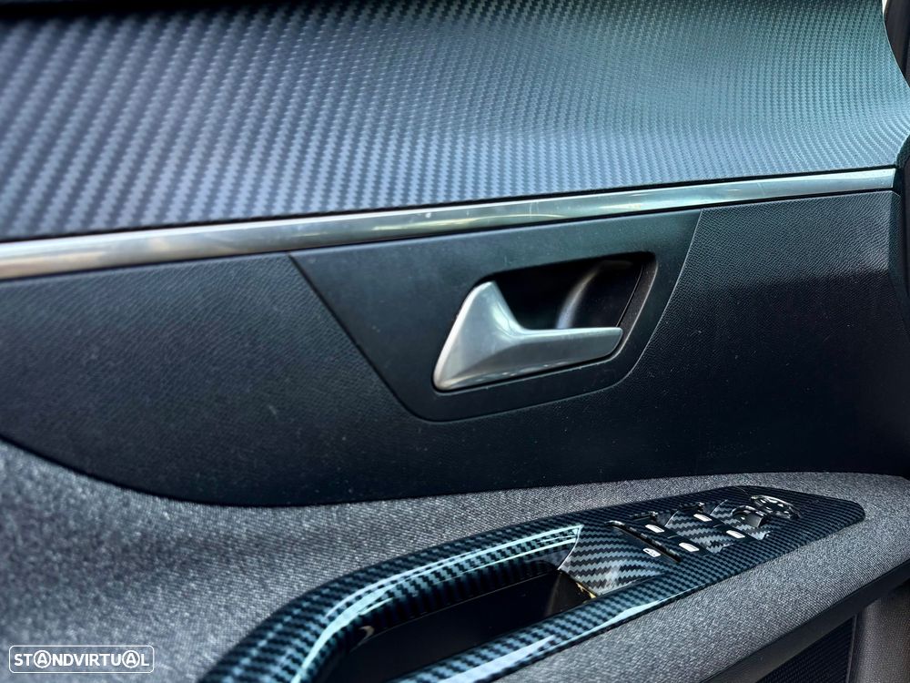 Peugeot 3008 1.6 HDi Executive - 13