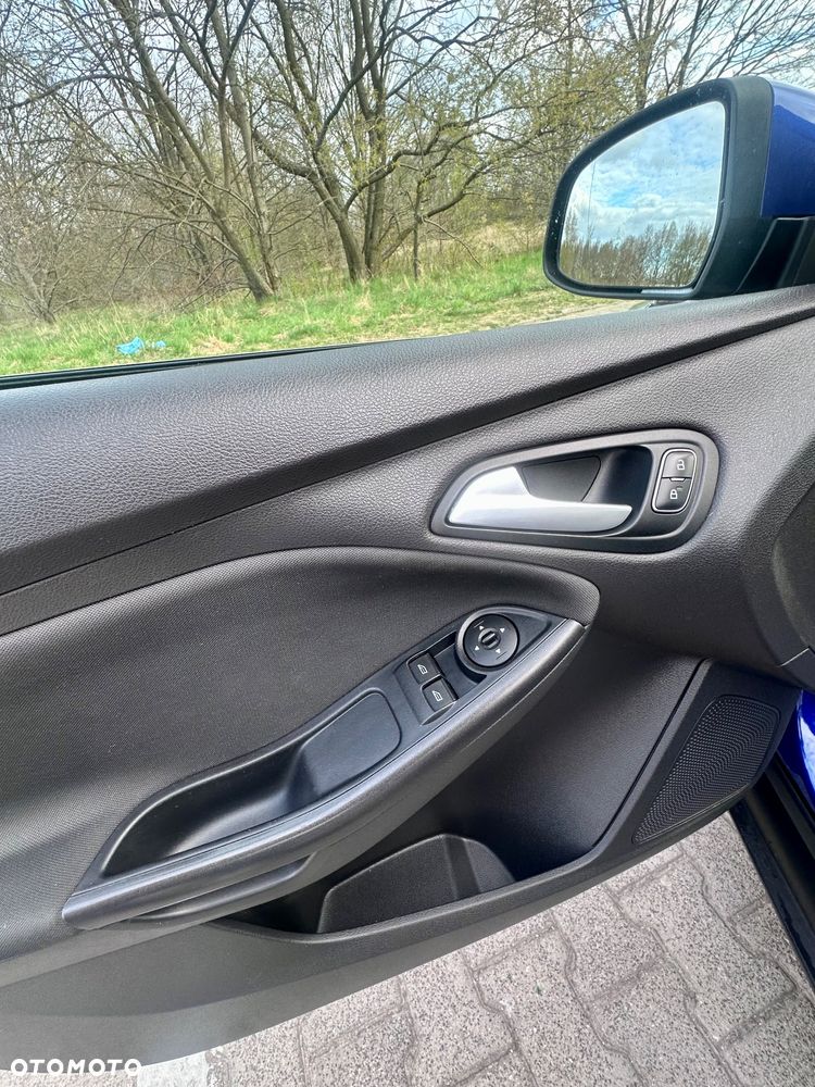 Ford Focus 1.6 Gold X - 19