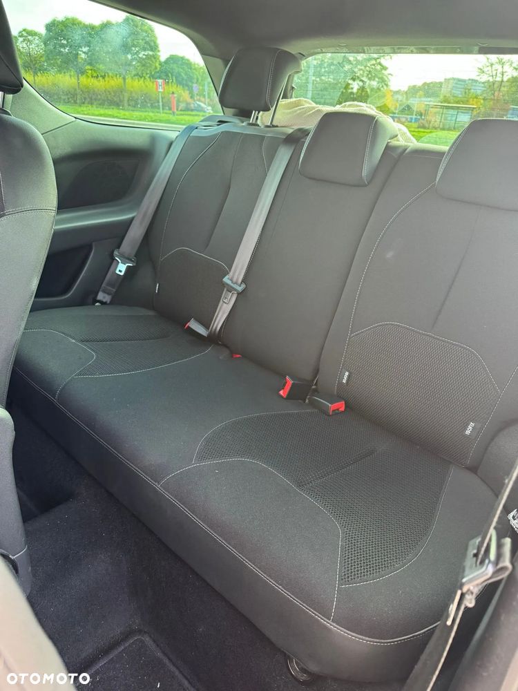 Citroën DS3 e-HDi 90 FAP SoChic - 6