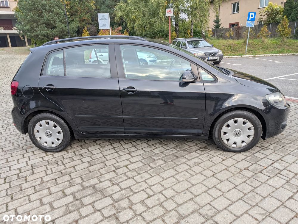 Volkswagen Golf Plus 2.0 TDI Comfortline - 3