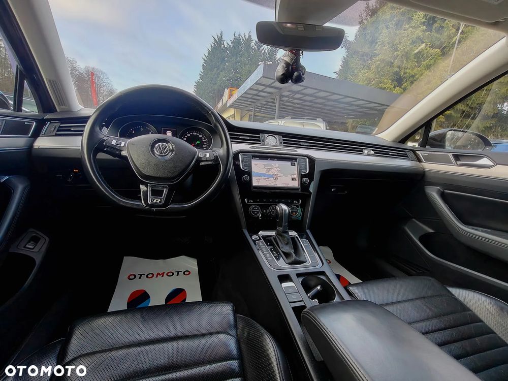 Volkswagen Passat - 17