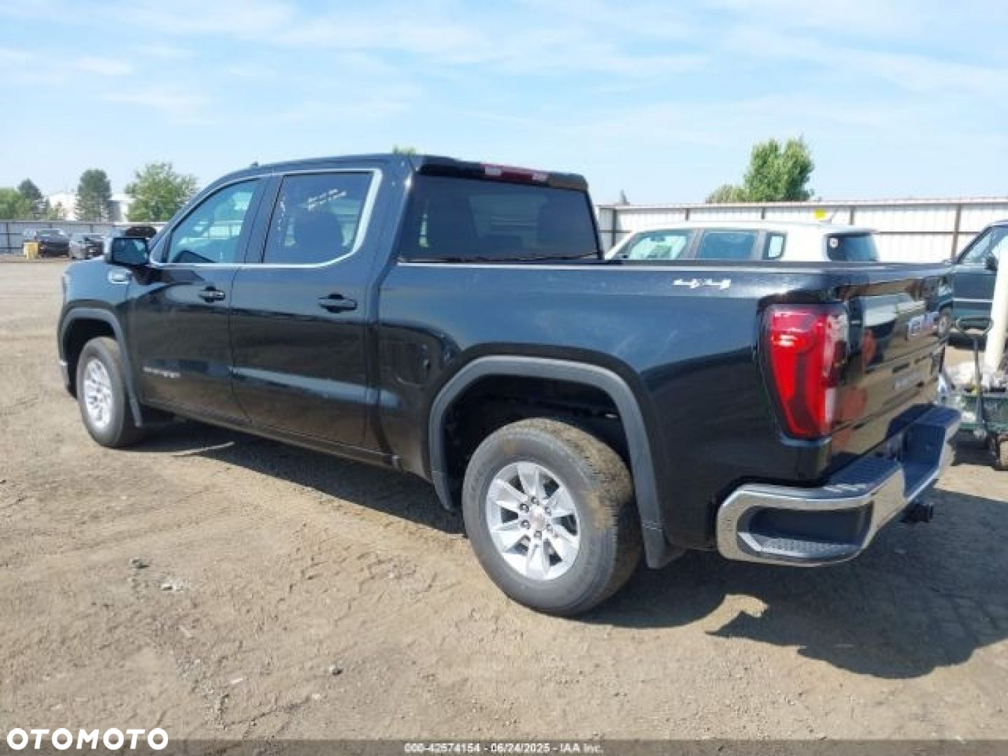 GMC Sierra - 3