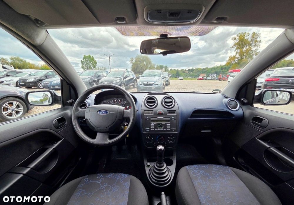 Ford Fiesta - 9