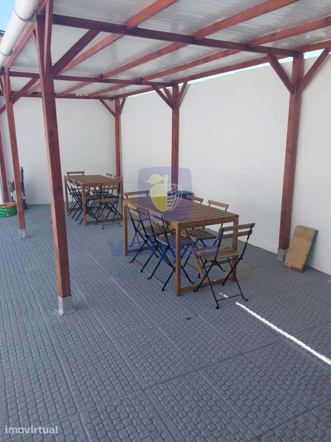 Moradia T6 ou Superior Ajuda - Grande imagem: 2/13