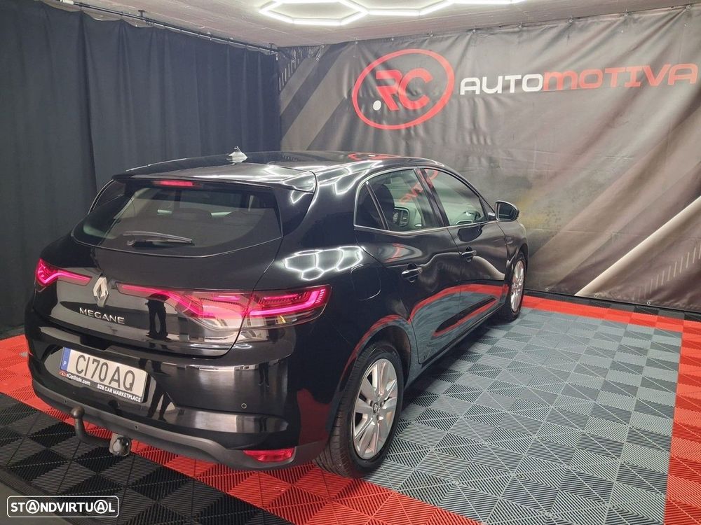 Renault Mégane 1.3 TCe Intens EDC - 5