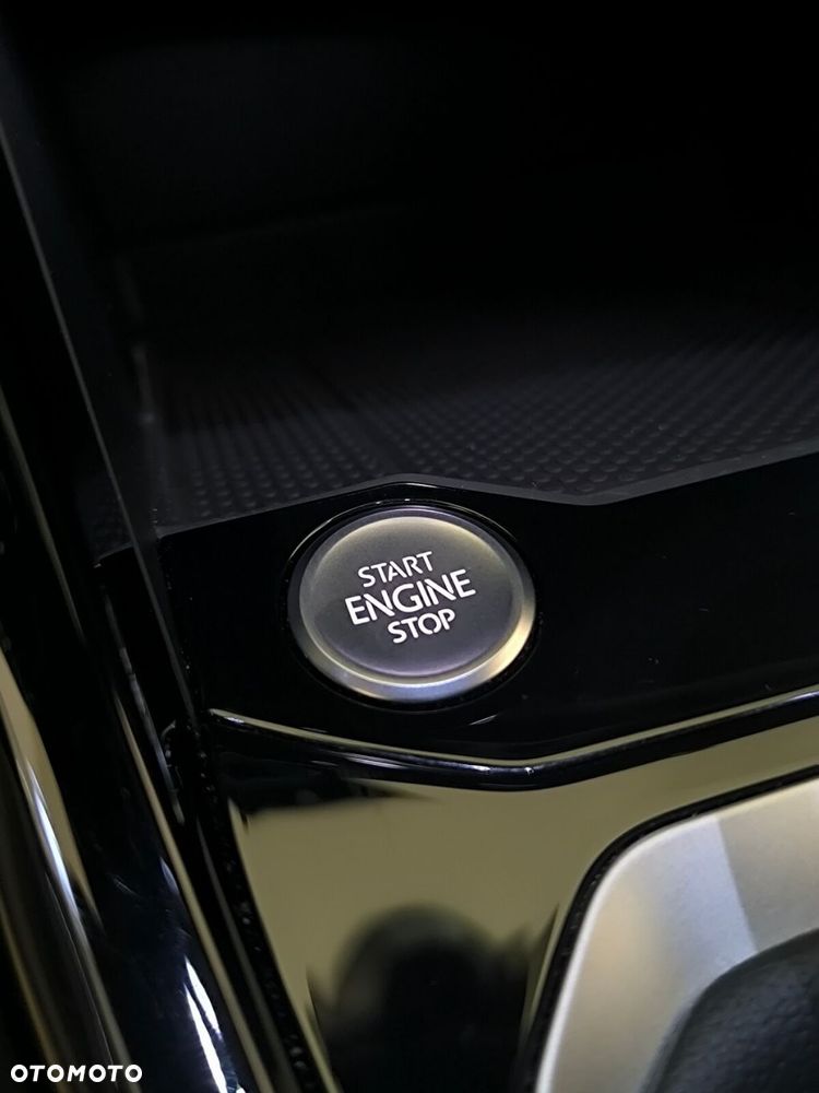 Volkswagen T-Roc 1.5 TSI R-Line DSG - 18