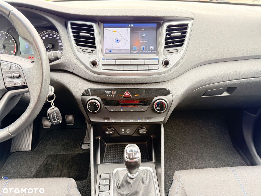 Hyundai Tucson blue 1.6 GDi 2WD Navi - 21