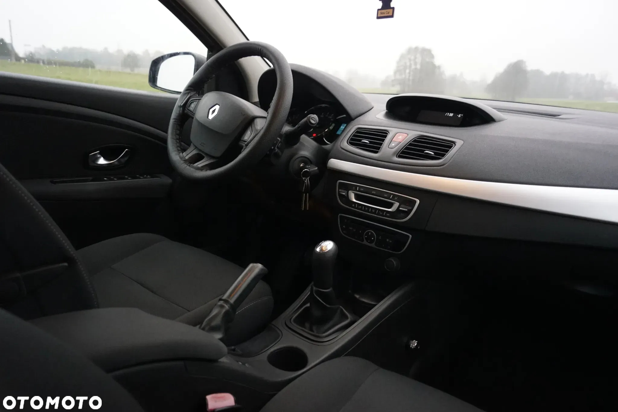 Renault Fluence 1.6 16V Expression Euro5 - 21
