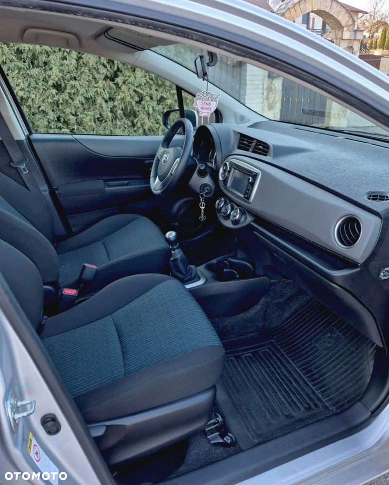 Toyota Yaris - 18