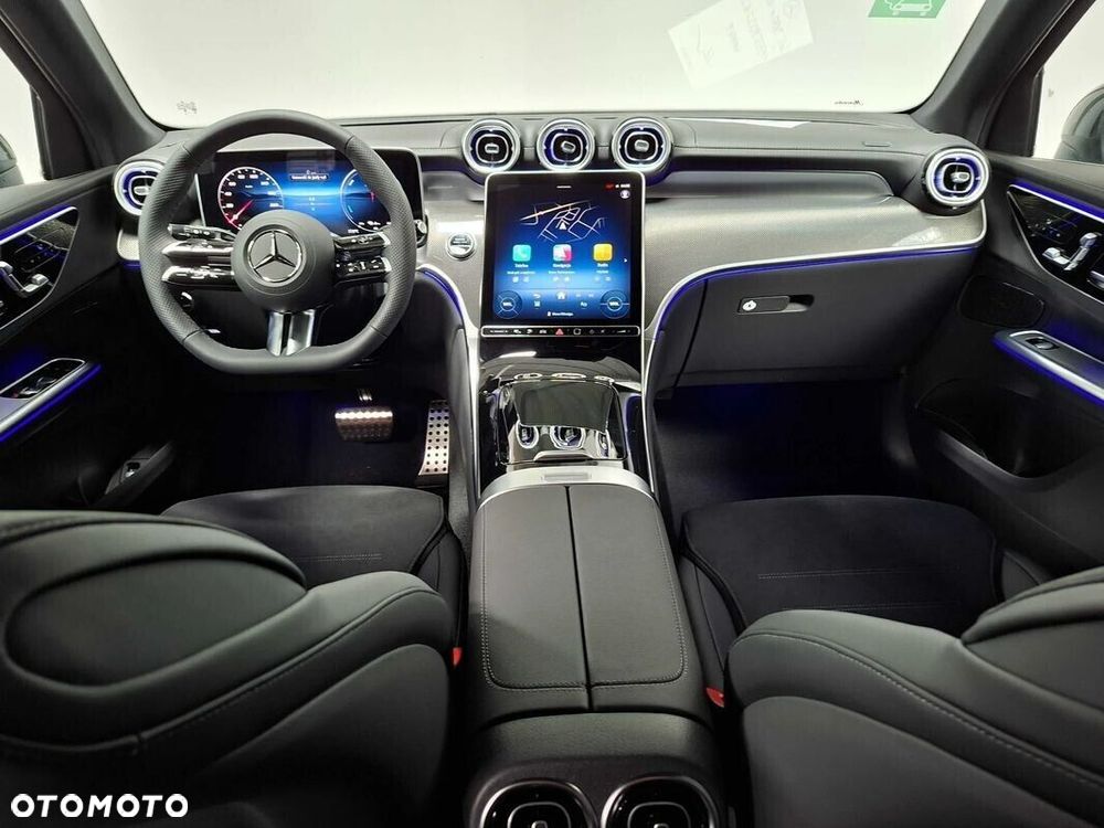 Mercedes-Benz GLC - 24