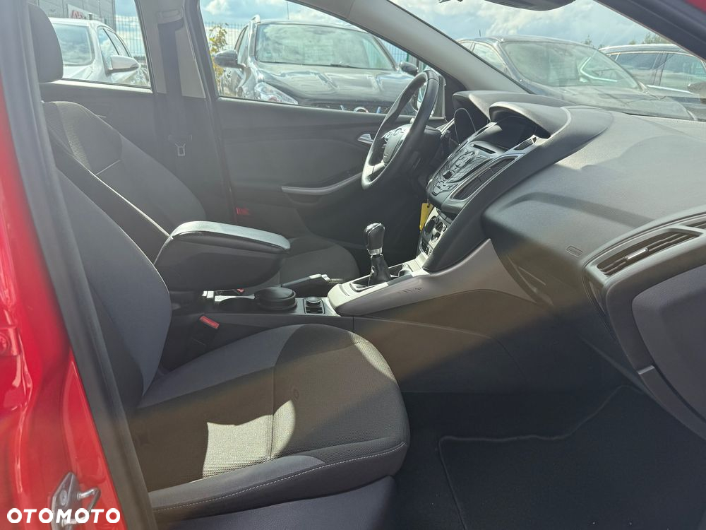 Ford Focus 1.6 Edition - 25