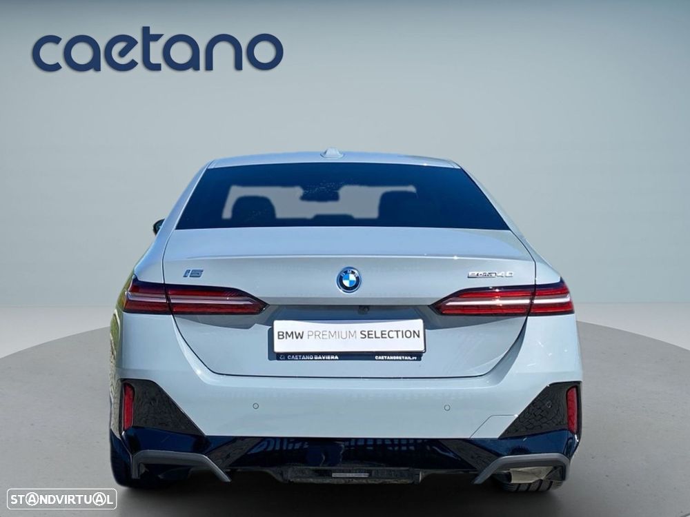 BMW i5 eDrive40 - 27