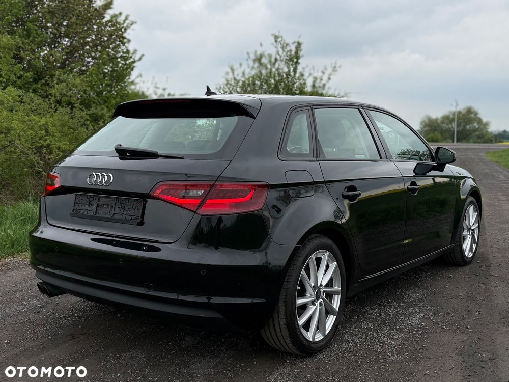 Audi A3 Sportback 1.4 TFSI Attraction - 8