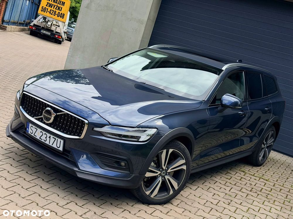 Volvo V60 Cross Country B5 B AWD Plus - 14