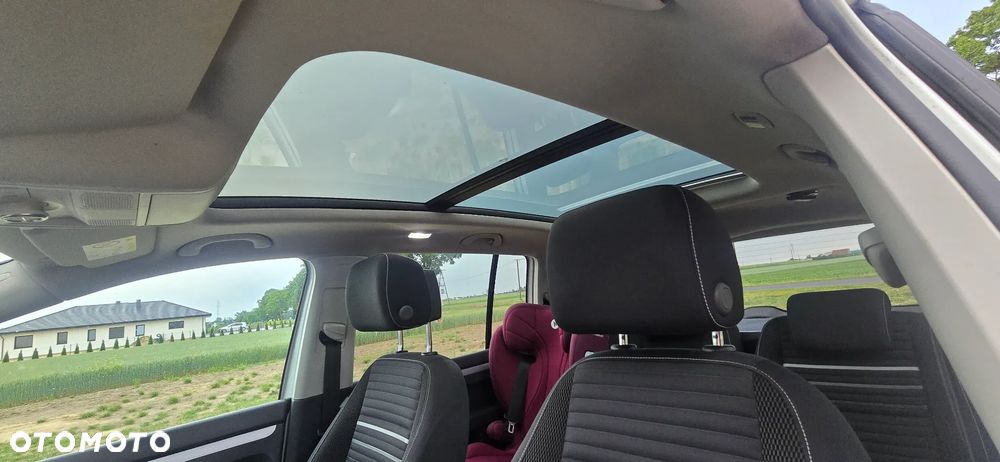 Volkswagen Touran 1.6 TDI DPF Comfortline DSG - 12