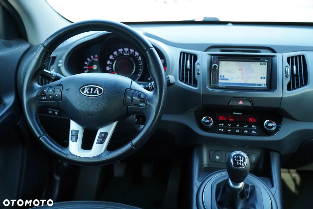 Kia Sportage 2,0 CRDI 2WD Vision - 24