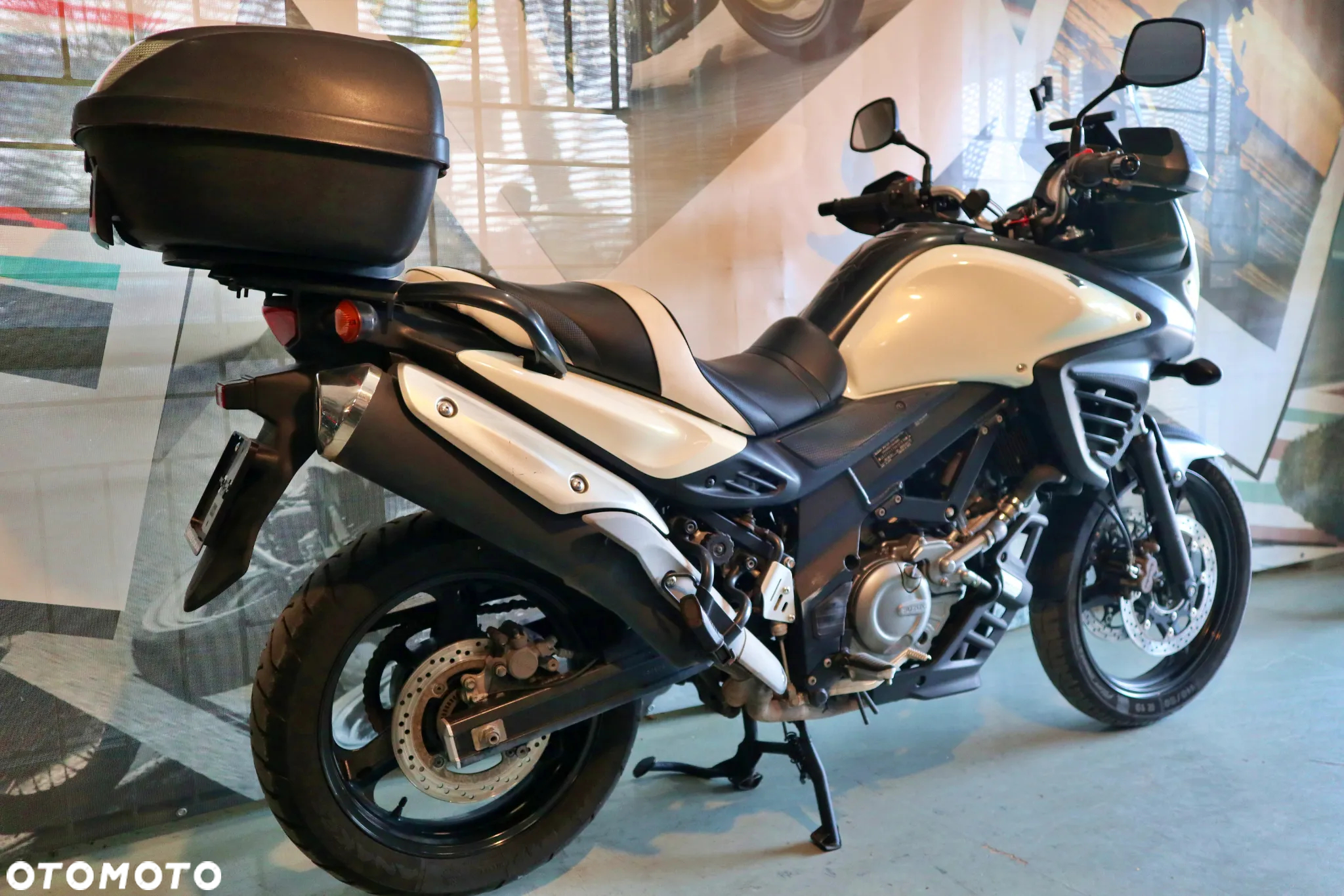 Suzuki V-STROM - 13