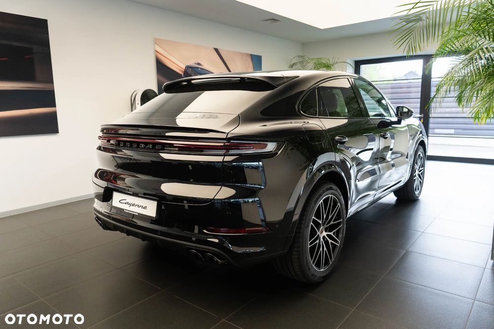 Porsche Cayenne E-Hybrid PHEV Black Edition - 4