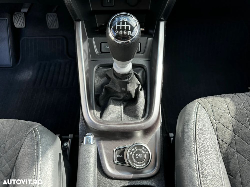 Suzuki Vitara 1.4 Boosterjet AllGrip MHEV Luxus - 20