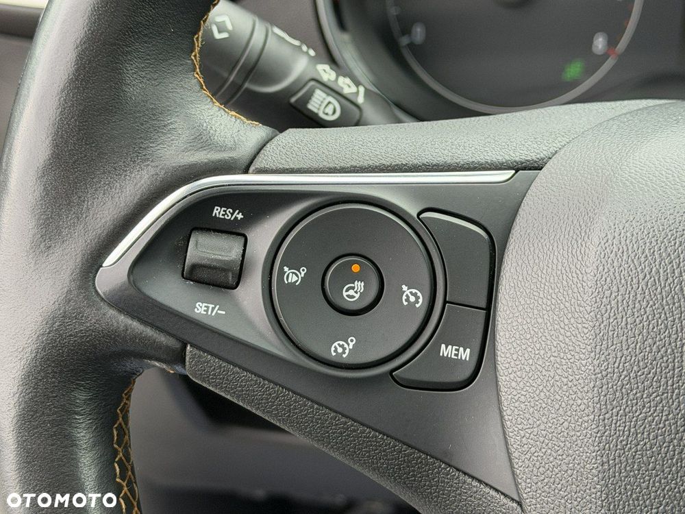 Opel Crossland X - 24