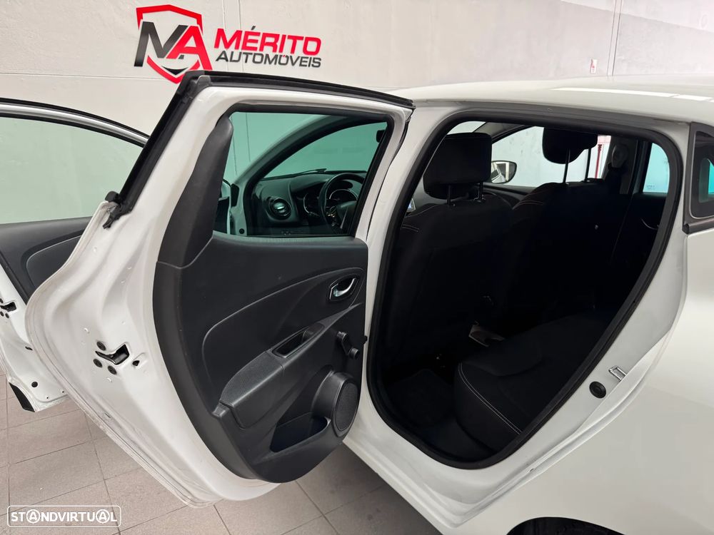 Renault Clio TCe 90 Limited - 23