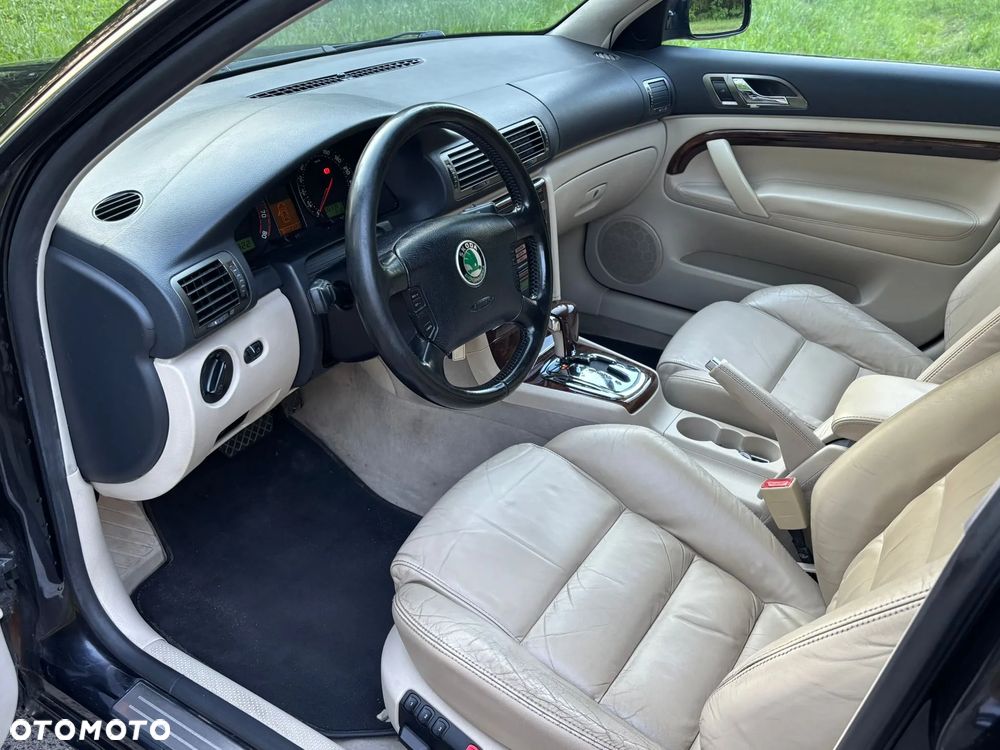 Skoda Superb 2.8 V6 Tiptronic Elegance - 9