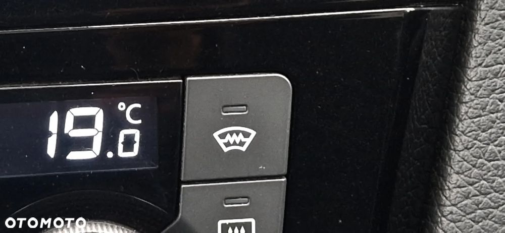 Nissan Qashqai 1.6 DIG-T Tekna - 25