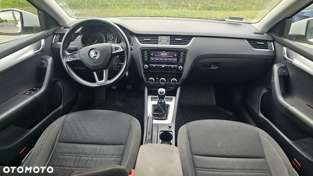 Skoda Octavia 1.6 TDI SCR Ambition - 10