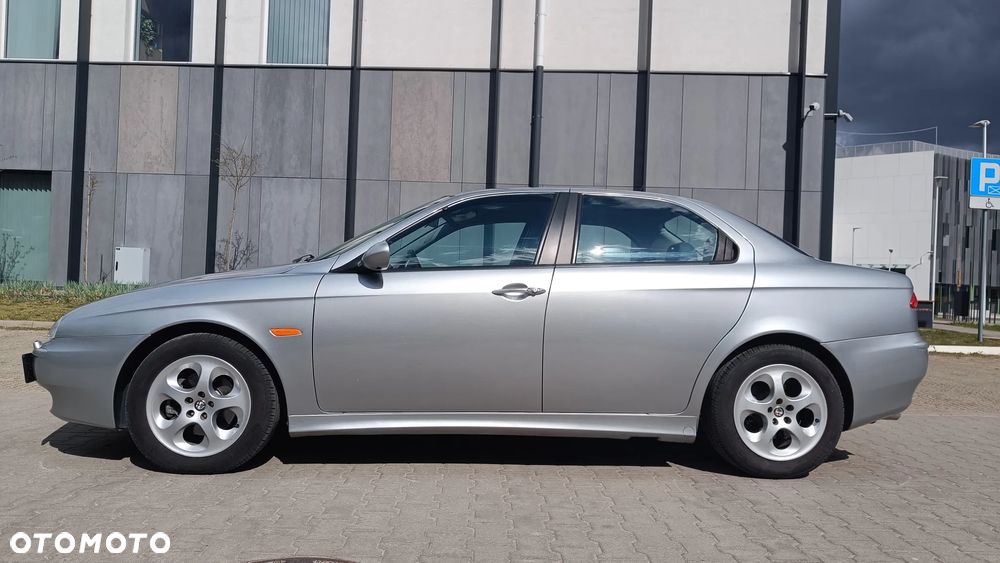 Alfa Romeo 156 2.5 V6 24V Distinctive - 33