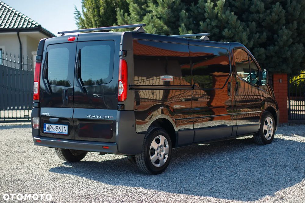 Opel Vivaro - 11