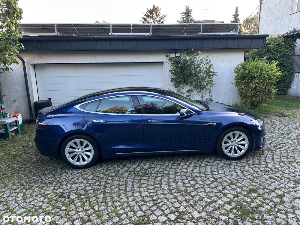 Tesla Model S Long Range Plus - 11