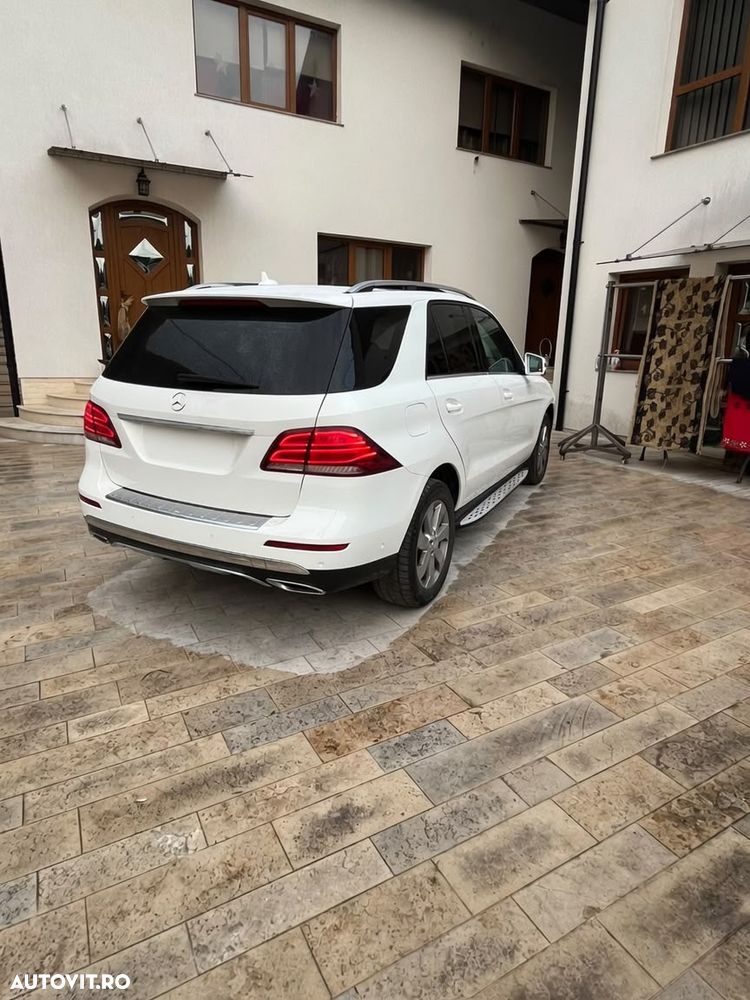 Mercedes-Benz GLE 250 d 4MATIC 9G-TRONIC - 3