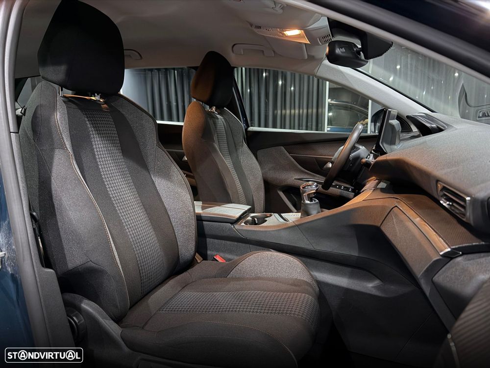 Peugeot 5008 1.5 BlueHDi Allure - 29