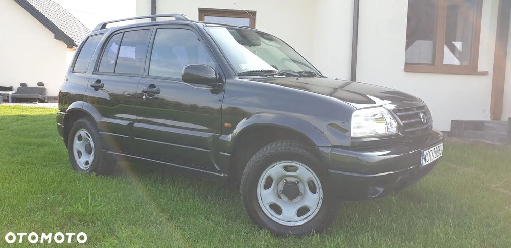 Suzuki Grand Vitara 2.0 - 4